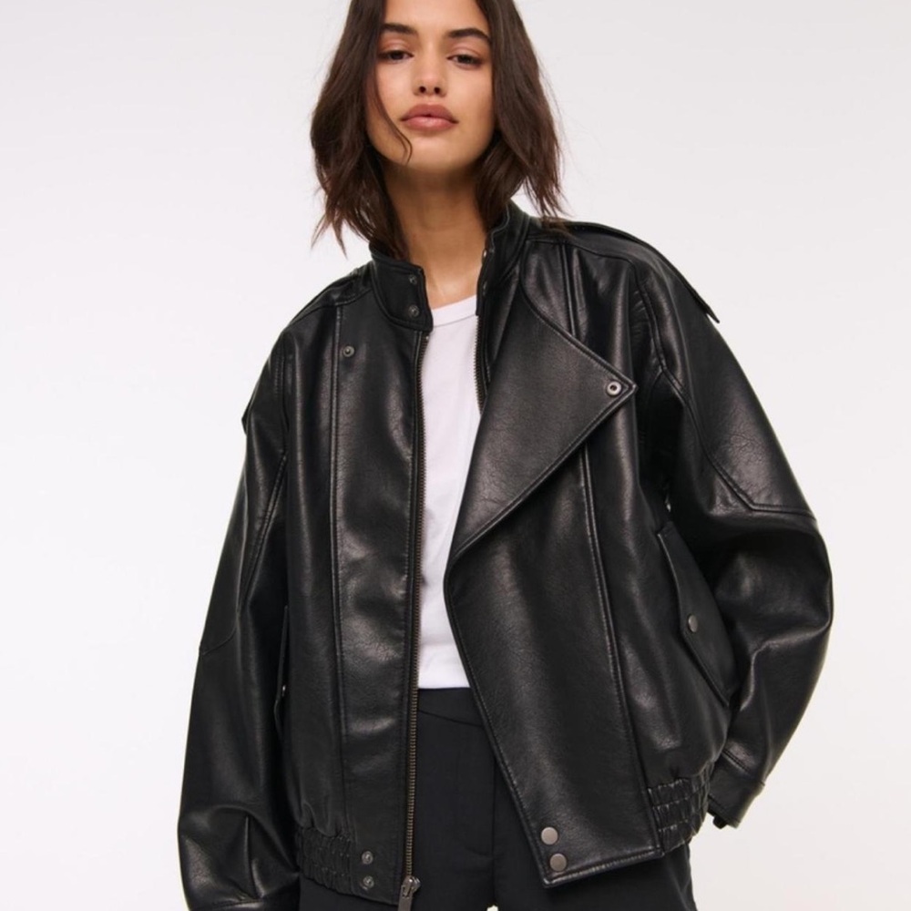 Abercrombie & Fitch Relaxed Mockneck Vegan Leather Bomber Jacket (XS)